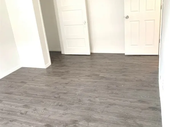 92-18 Liberty Avenue image 4 of 13