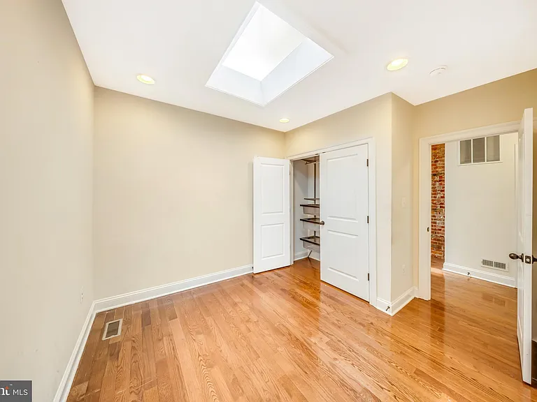 1505 Spring Pl NW — Photo 22