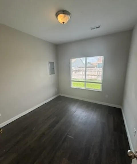 1618 E Olive Ct — Photo 12