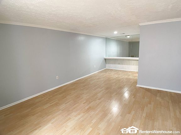 5th image of 8 Russell Ave Unit 409