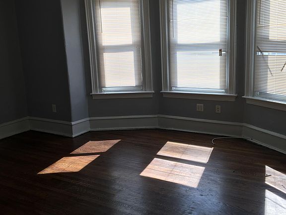 5th image of 530 W King St #C6