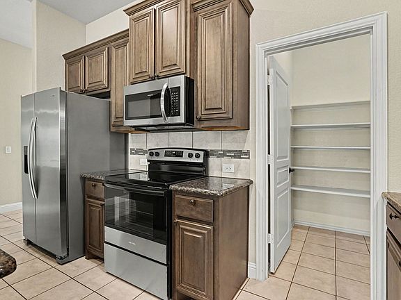 5th image of 4148 Mountain Meadow Rd