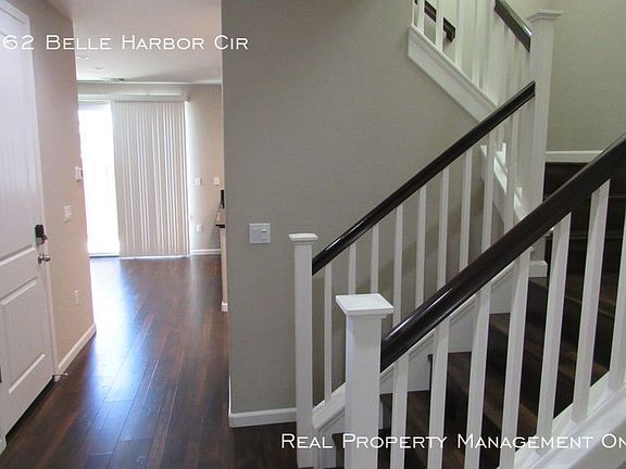 3rd image of 162 Belle Harbor Cir