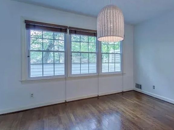 4th image of 2304 Defoors Ferry Rd NW