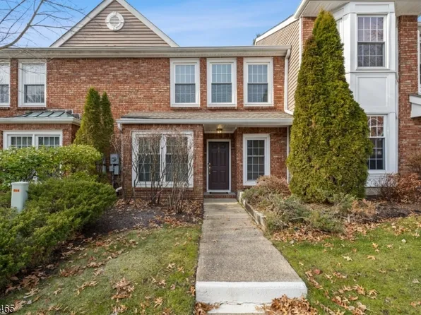 81 Laurelwood Ct, Rockaway Twp., NJ 07866