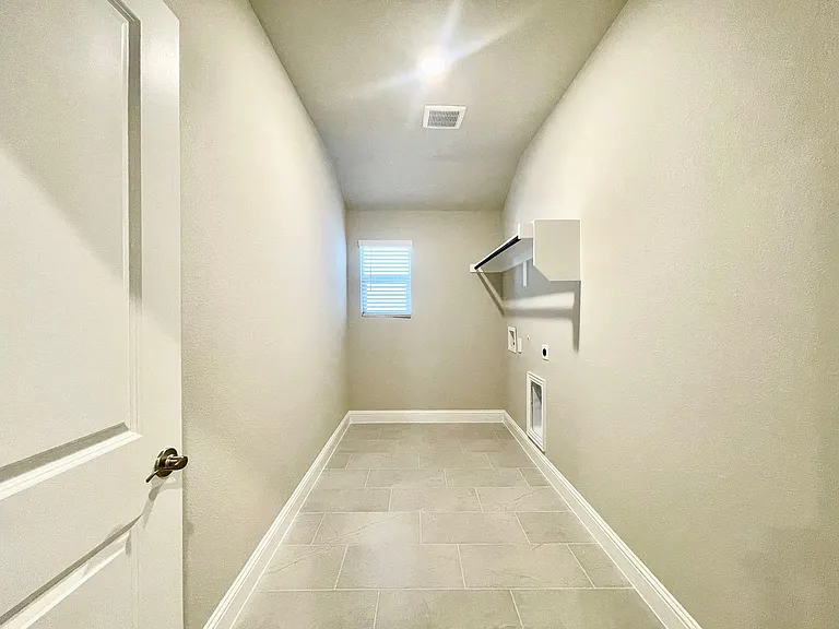 1203 Mahogany Dr — Photo 24