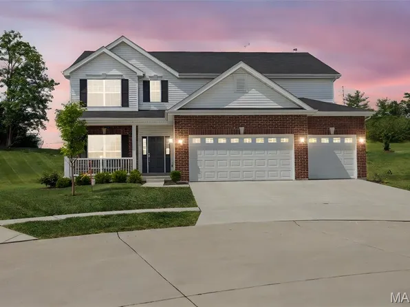 1024 Miremont Dr, Ballwin, MO 63011