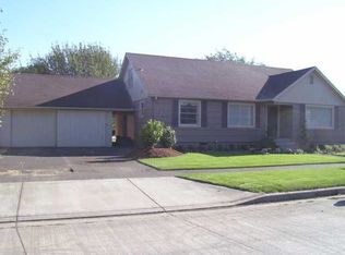 1295 B St, Springfield, OR 97477