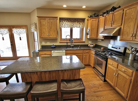 5th image of 13307 Blackstone Ln