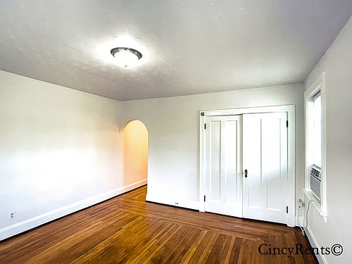 2nd image of 1829 Courtland Ave APT 1