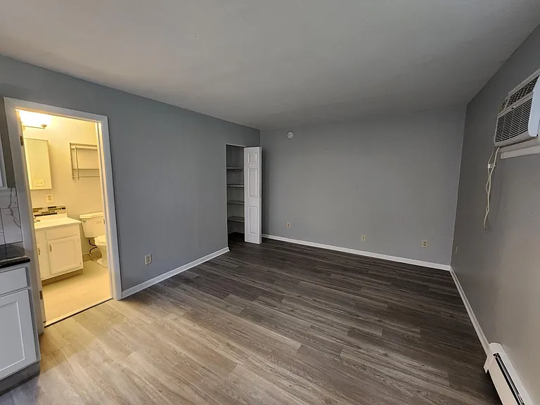 105 Herkimer St #17 — Photo 9