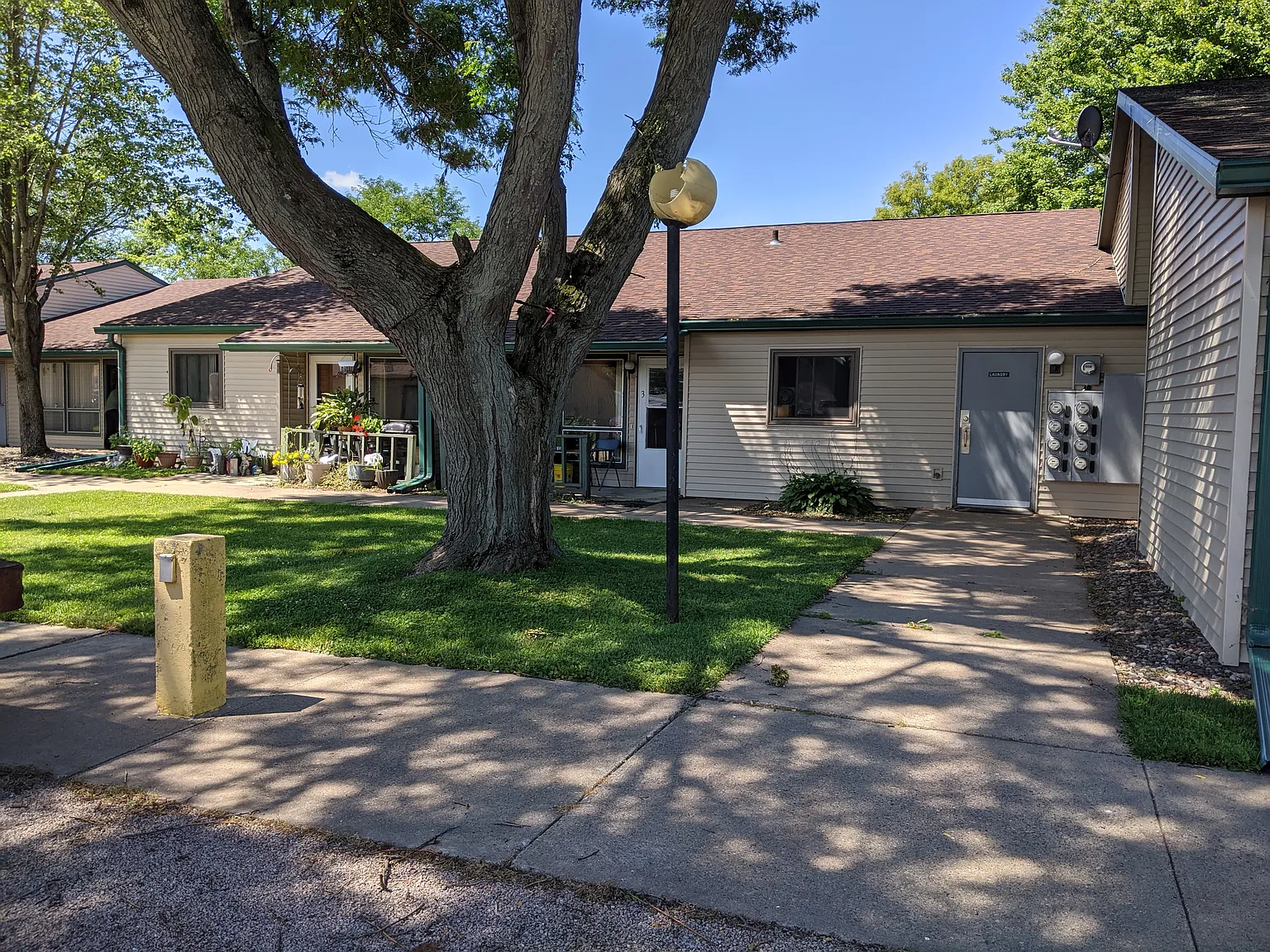 1 bed, 600 sqft, $520 — Photo 2