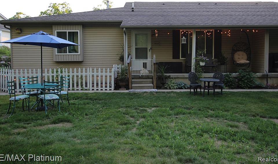 1st image of 9538 Parkwood Dr