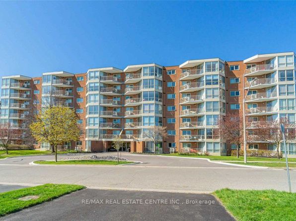 26 Hall Rd #604, Halton Hills, ON L7G 5G5