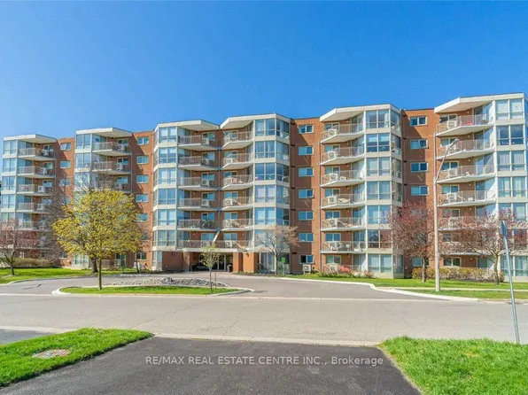 26 Hall Rd #604, Halton Hills, ON L7G 5G5