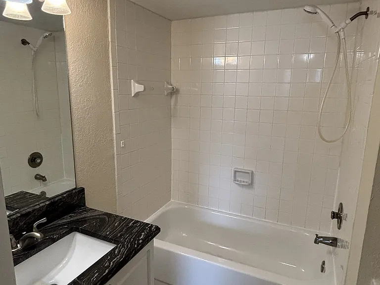 25050 Sandhill Blvd #1A3 — Photo 7