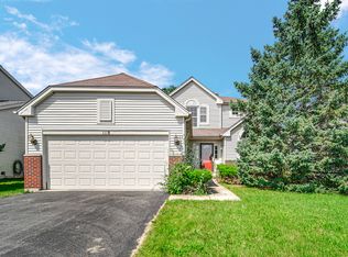 118 S Savannah Pkwy, Round Lake, IL 60073