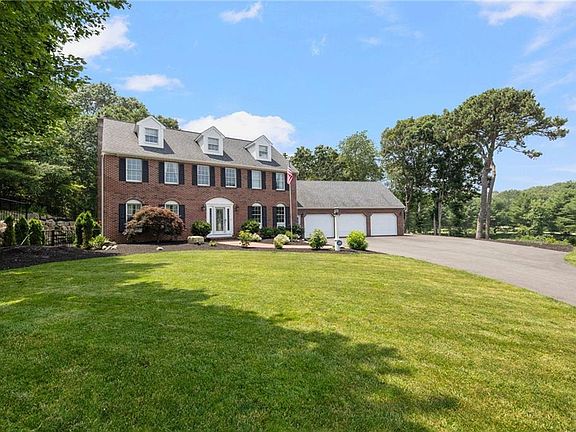 3rd image of 319 Mourning Dove Dr