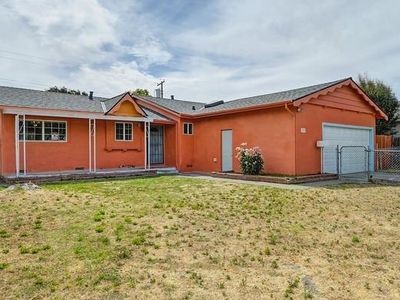 7309 Stockdale St, Sacramento, CA, 95822