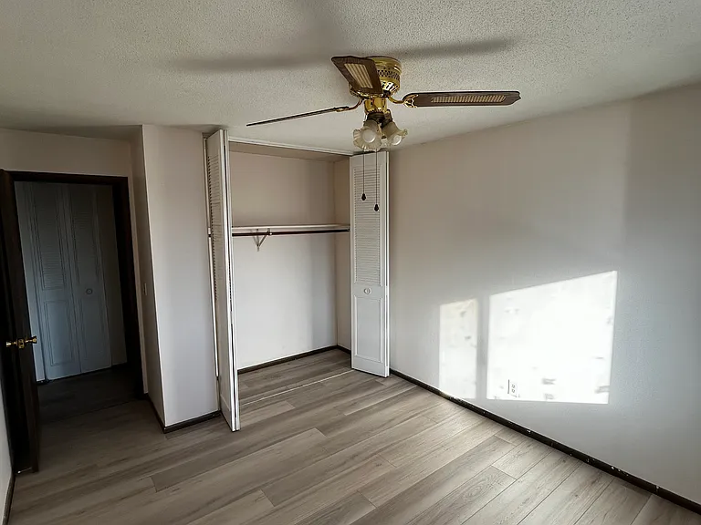 Hazelwood Apartments — Photo 26