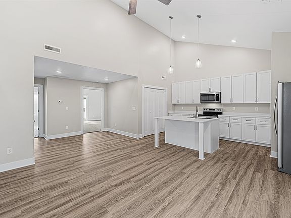 3rd image of 2702 Tim Rogers Ln