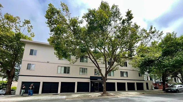 2701 Sacramento St #7 — Photo 14