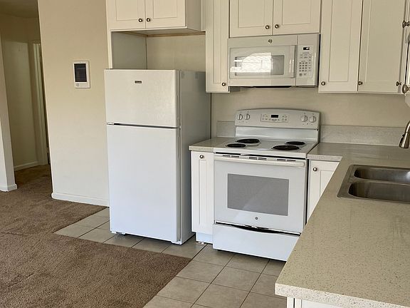 3rd image of 1728 Diamond St APT 7