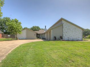 2 Gawf Pl, Muskogee, OK 74403