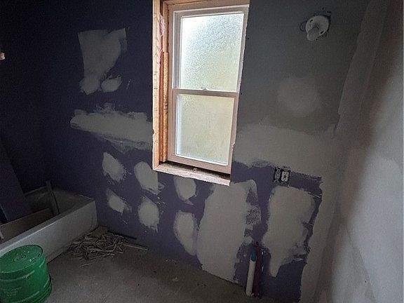 4th image of 3907 McWhinney St