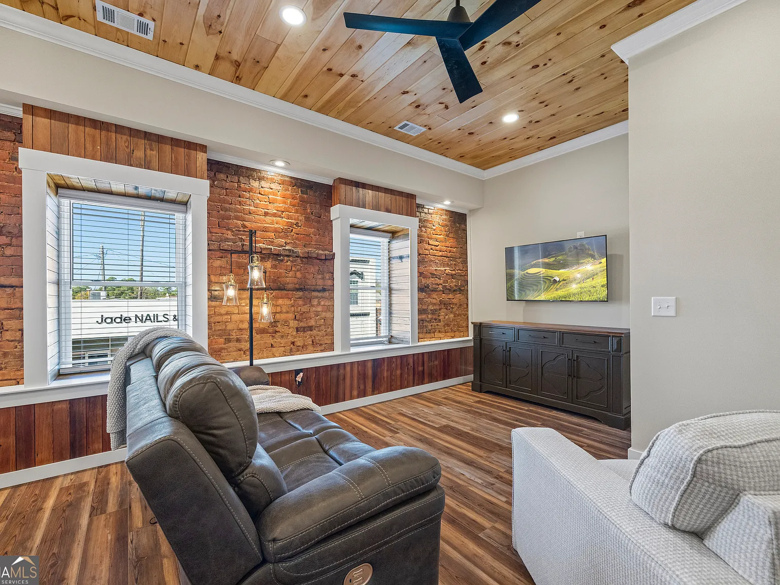 1 bed, 1.5 bath, 800 sqft, $1,400 — Photo 2
