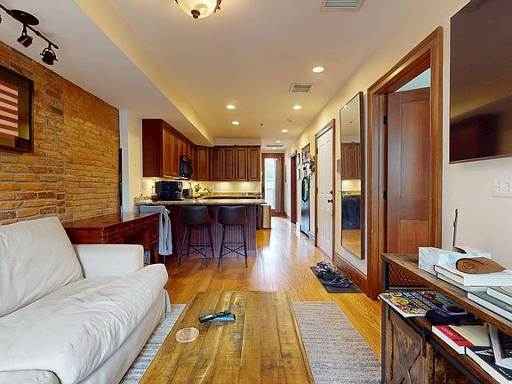 2nd image of 661 Tremont St APT 2