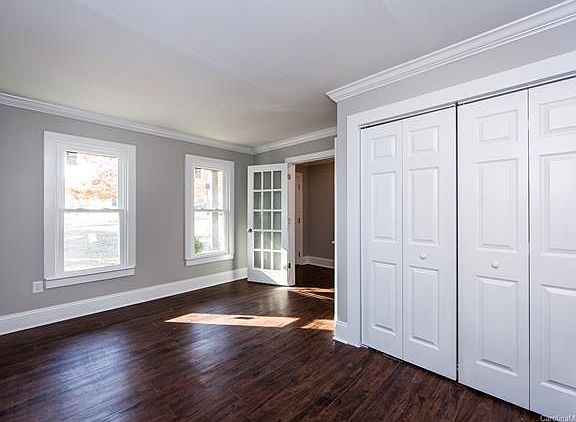 4th image of 4814 Chestnut Lake Dr