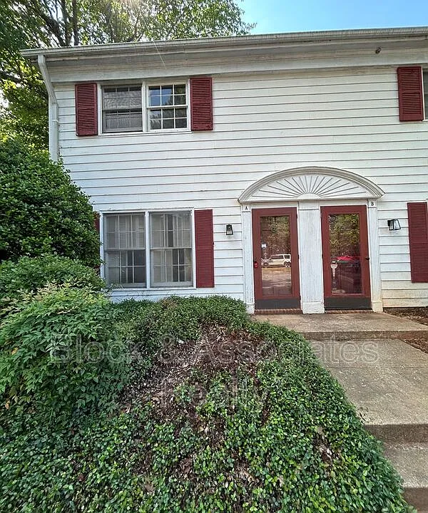 640A Rugby Row