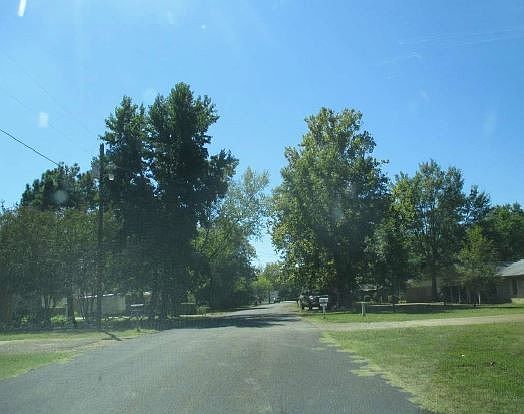 2nd image of 200 Twin Pines Dr