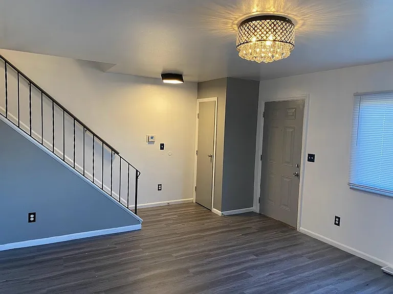 3020 Benchwood Dr — Photo 9