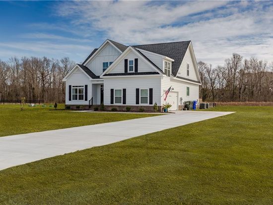 2213 Captiva Ln, Chesapeake, VA 23321