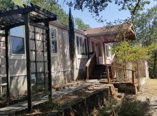 155 Lisa Ln, Grants Pass, OR 97527