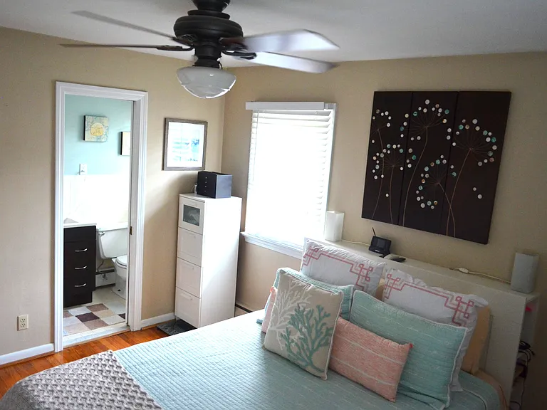 1032 Patrick Henry Way — Photo 29