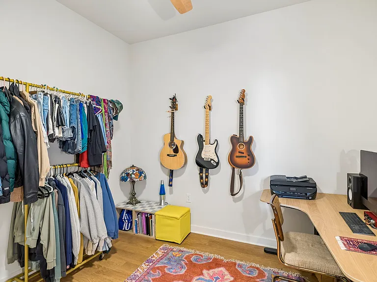 600 E Trinity Ln #208 — Photo 15