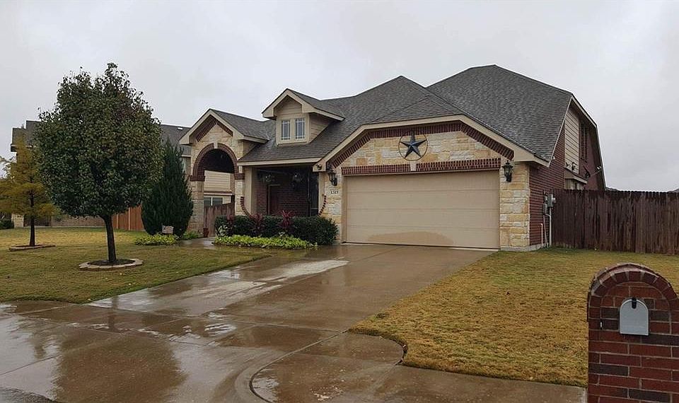 1st image of 1319 Catherine Ln