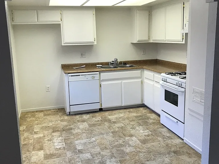 21800 Panoche Rd. — Photo 5