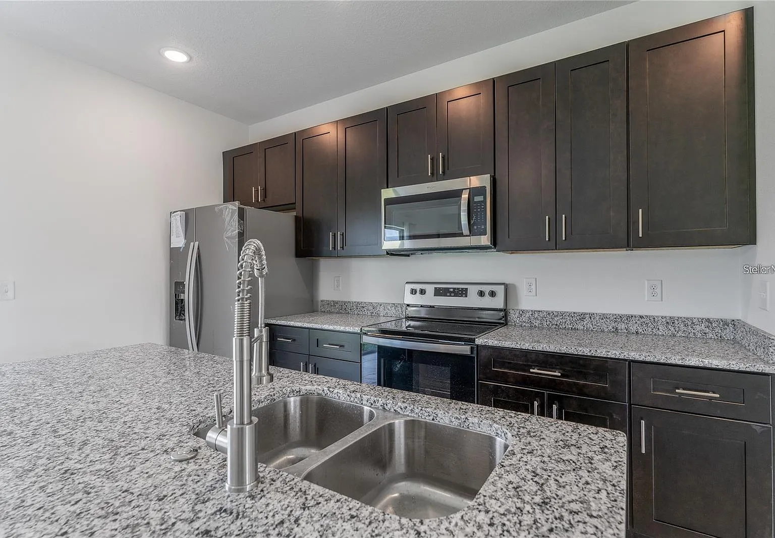 4 bed, 2.0 bath, 1580 sqft, $1,950 — Photo 3