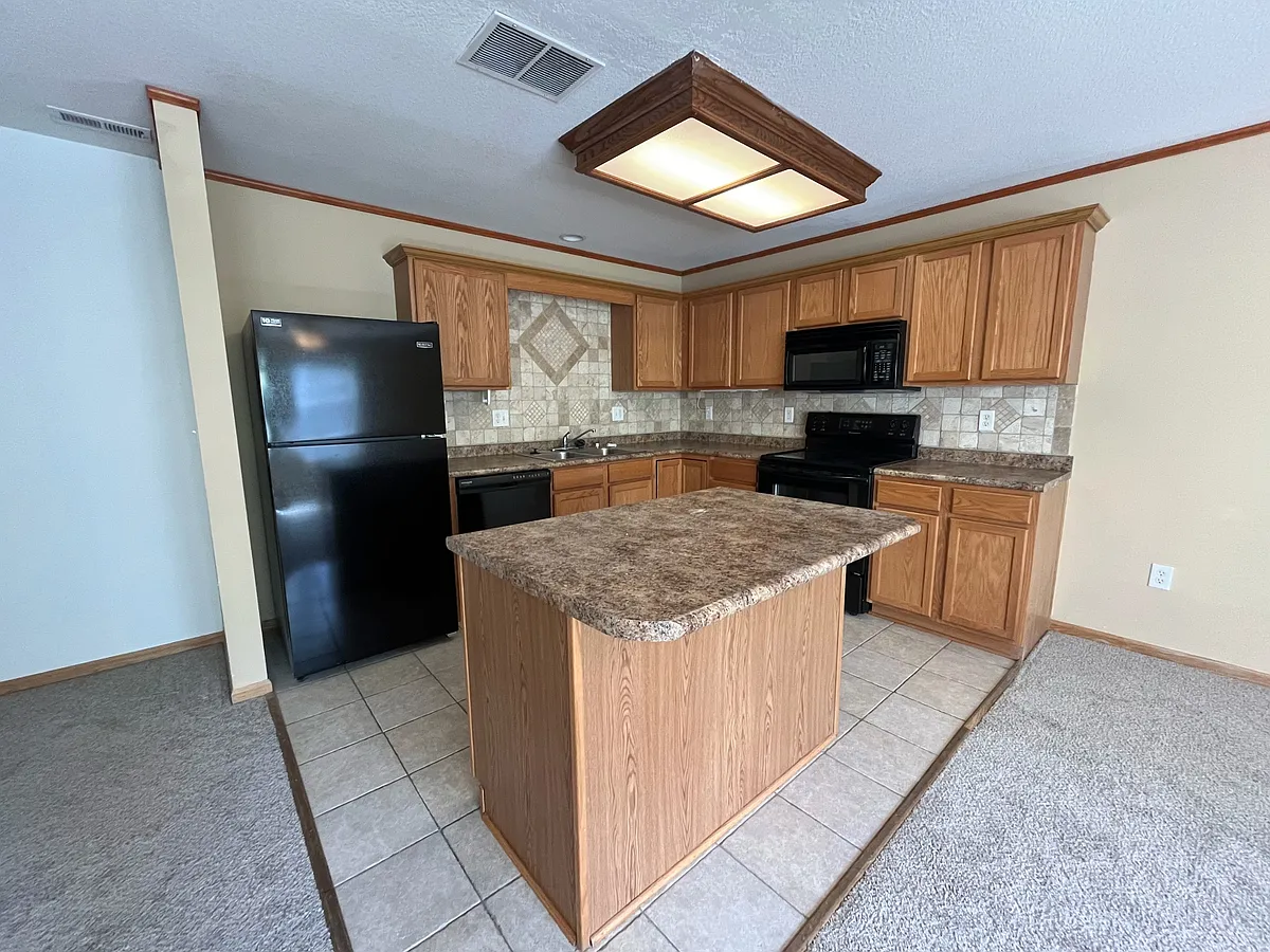 Building Photo - 307 Northeast Sandalwood