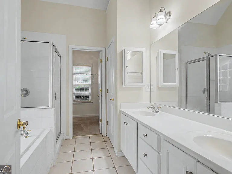 255 Squire Ln — Photo 32