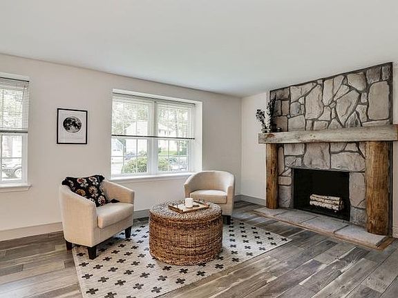 3rd image of 5841 New England Woods Dr