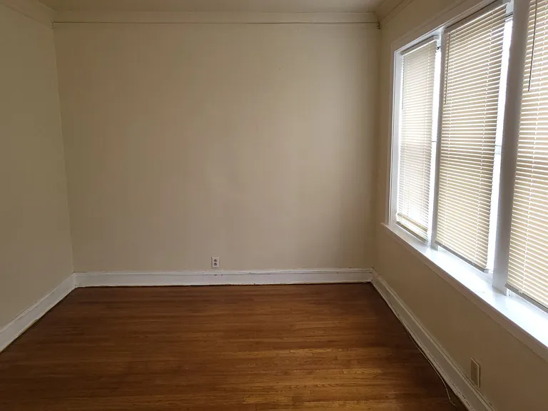 6315 S California Ave — Photo 47