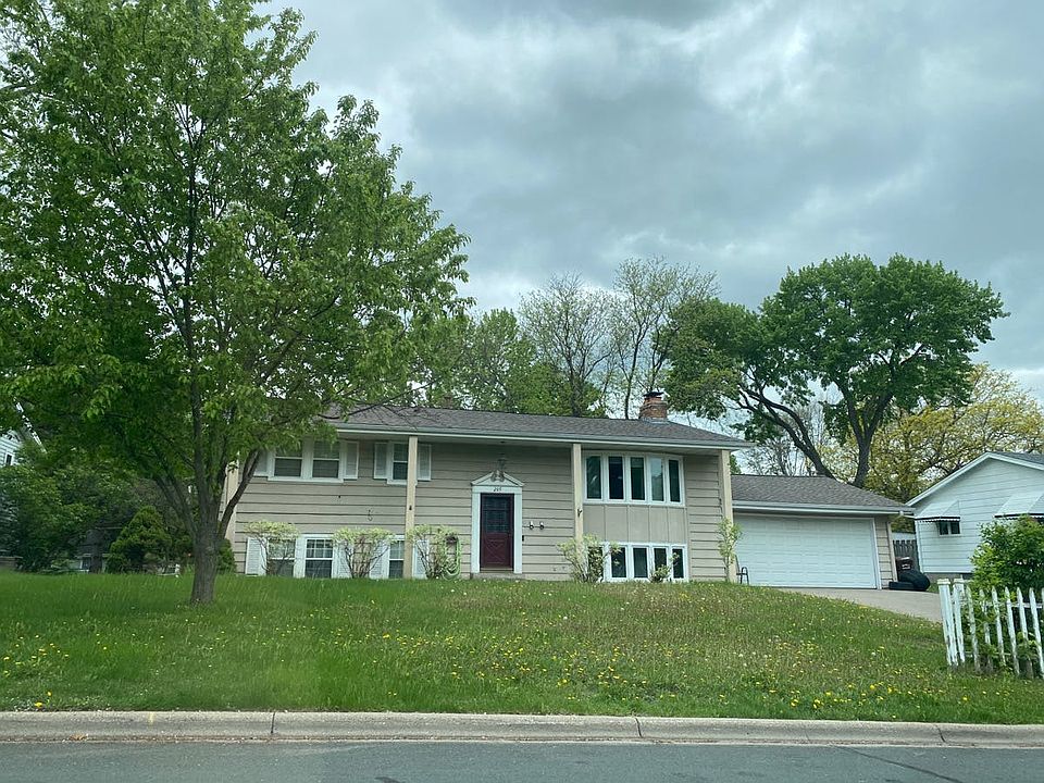 1st image of 209 Heritage Cir N