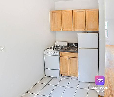 2nd image of 336 E 90th St APT 5C