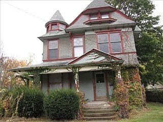 1st image of 556 Wealthy St SE