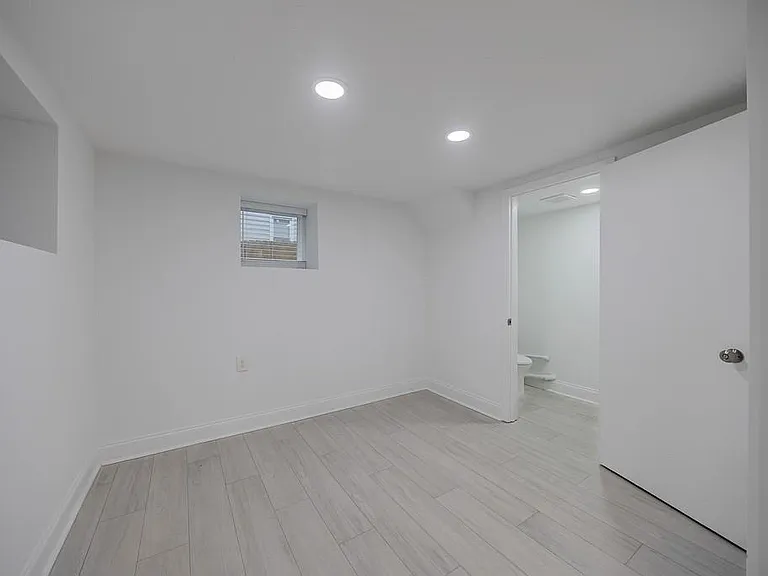 593 Lynnhaven Dr SW — Photo 40